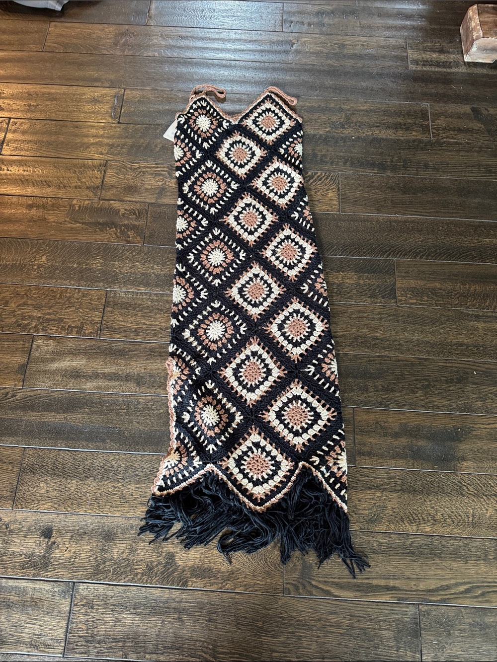 NWT elan crochet maxi dress with Fringe bottom  sz M